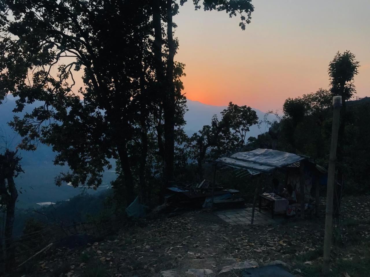 Hom'S Homestay & Farmstay Sarangkot פוקהרה מראה חיצוני תמונה
